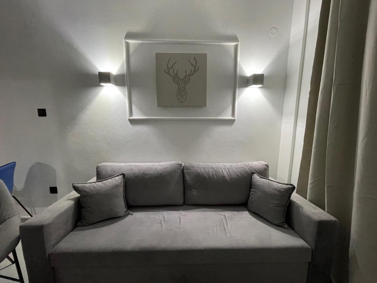 Deko Apartment 135 塞萨洛尼基 外观 照片